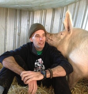 Cameron, author of AusVegan.com.au with Holly from Farm Animal Rescue